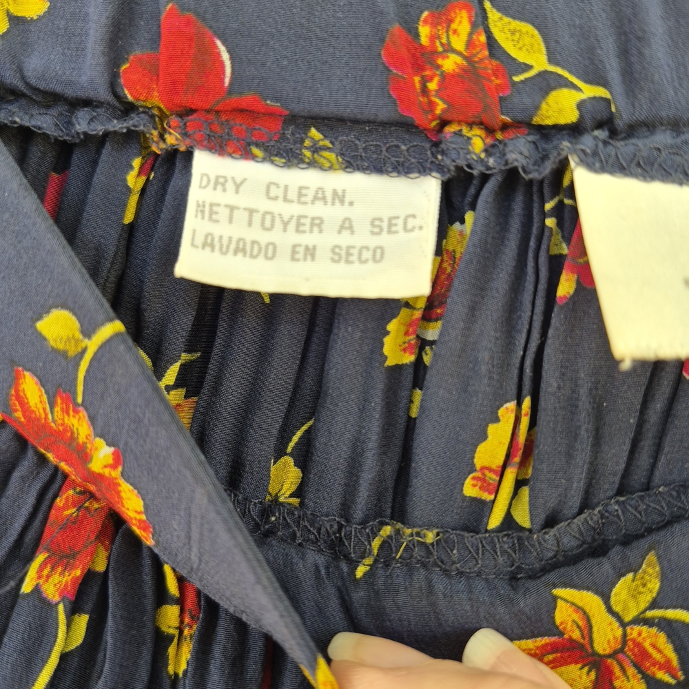 SILK Jones New York Dark Blue Floral Pleated Maxi Skirt 14 Fairycore Hippie Boho - Picture 4 of 4